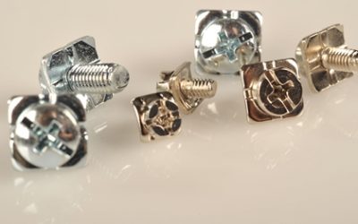 SCREWS WITH CLAMPING PLATE