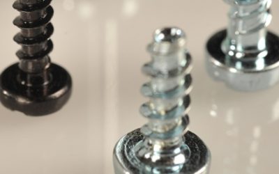 Screws self tapping for plastic